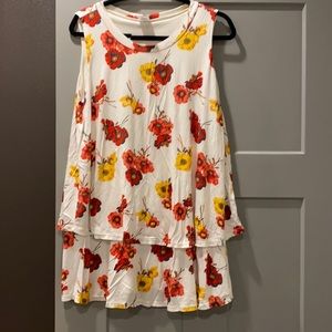 Agnes and Dora L sleeveless 2-layer shirt floral